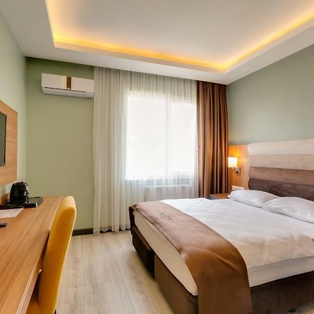 City Hotel 바투미 외부 사진