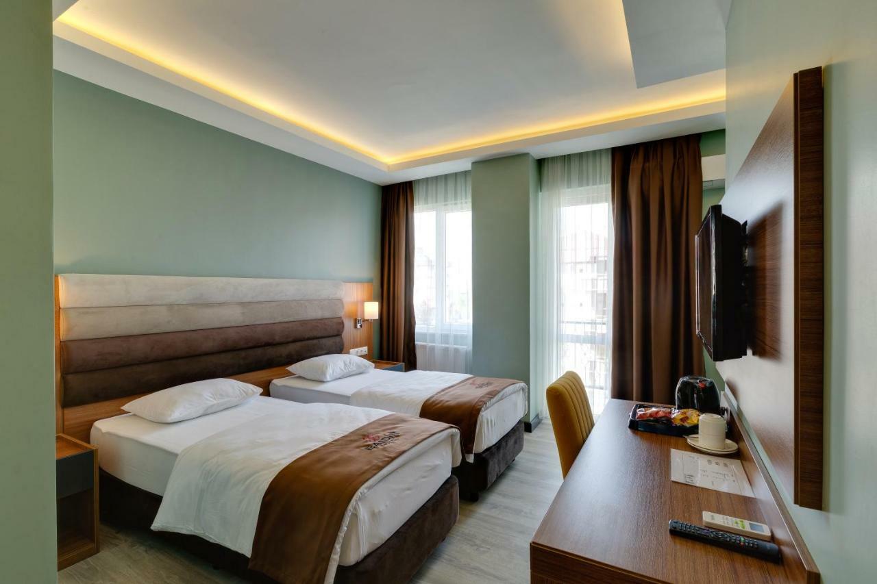 City Hotel 바투미 외부 사진