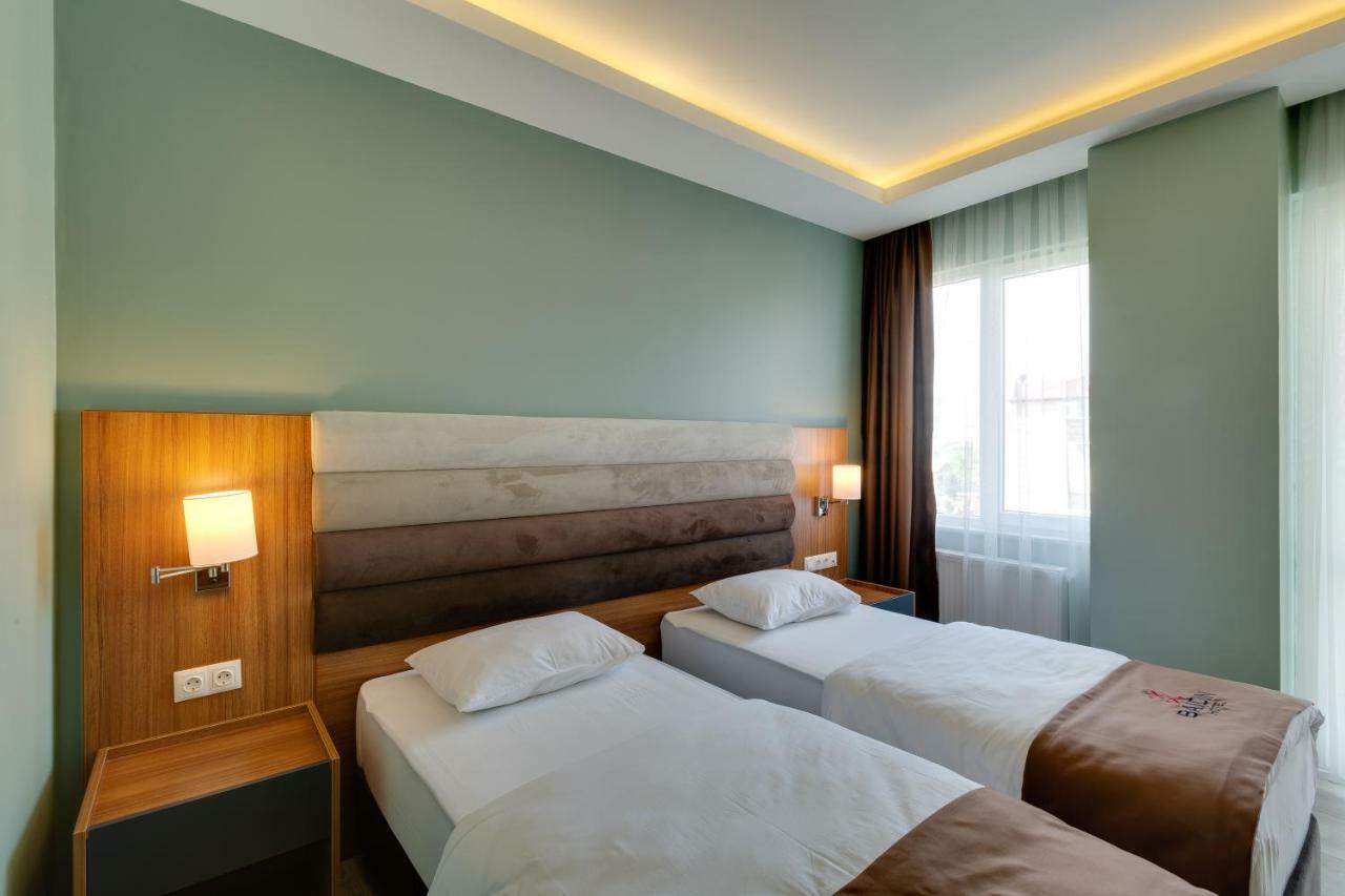City Hotel 바투미 외부 사진