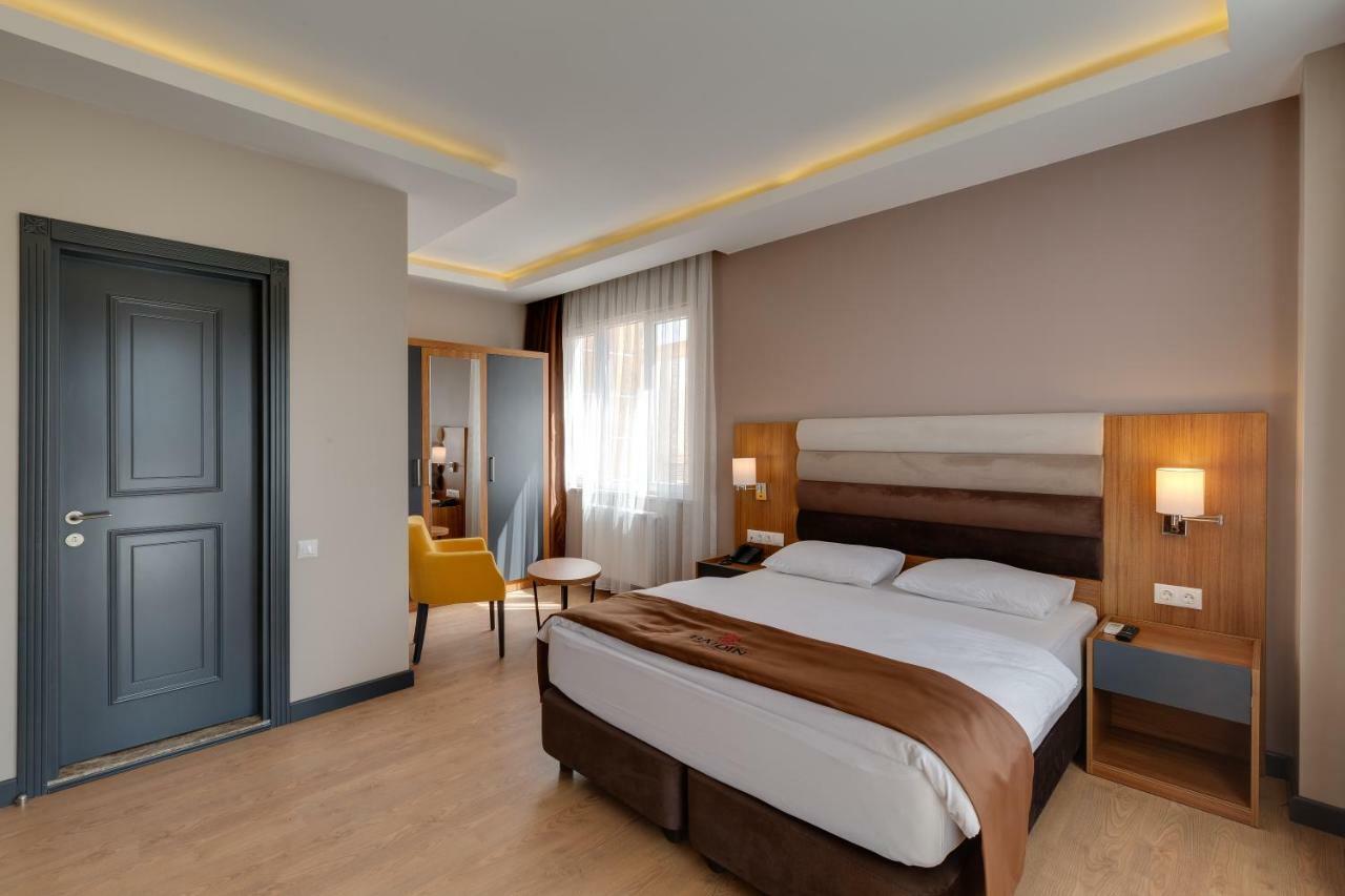 City Hotel 바투미 외부 사진