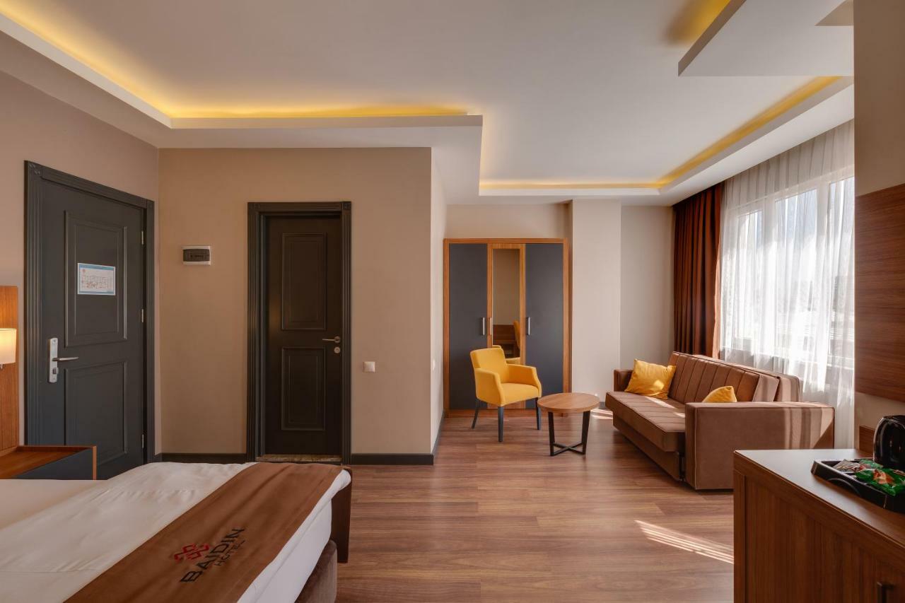 City Hotel 바투미 외부 사진