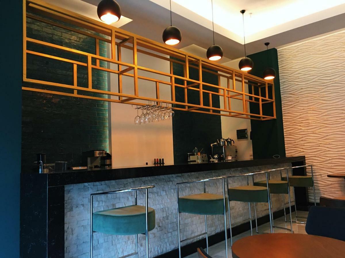 City Hotel 바투미 외부 사진